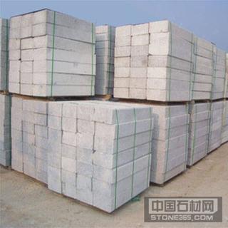 汉白玉旗台的精雕细琢 探访宝兴盛力石材的卓越加工技艺